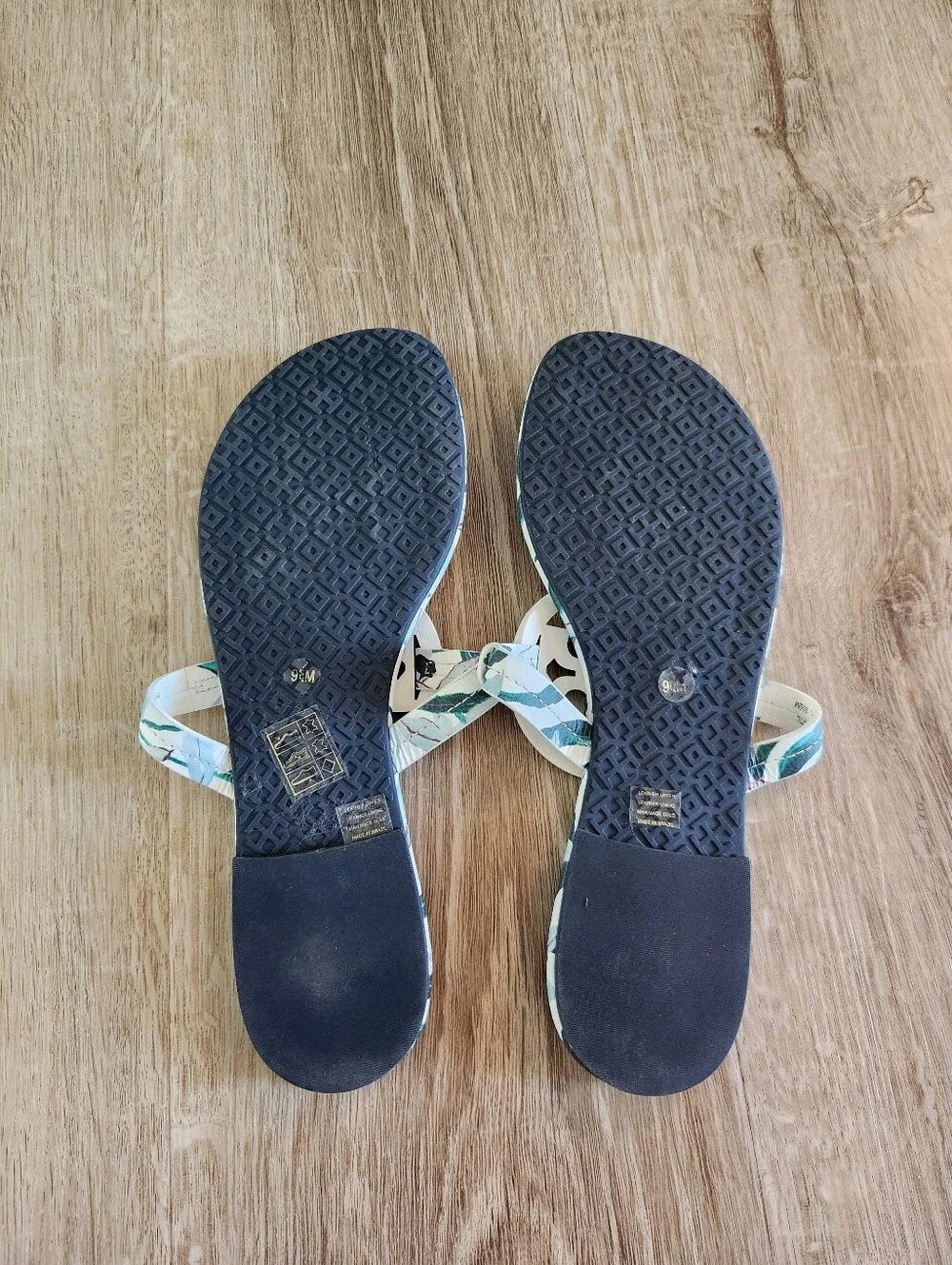 Tory Burch Ivory Desert Bloom Miller Flip Flop Sandals Size 9.5